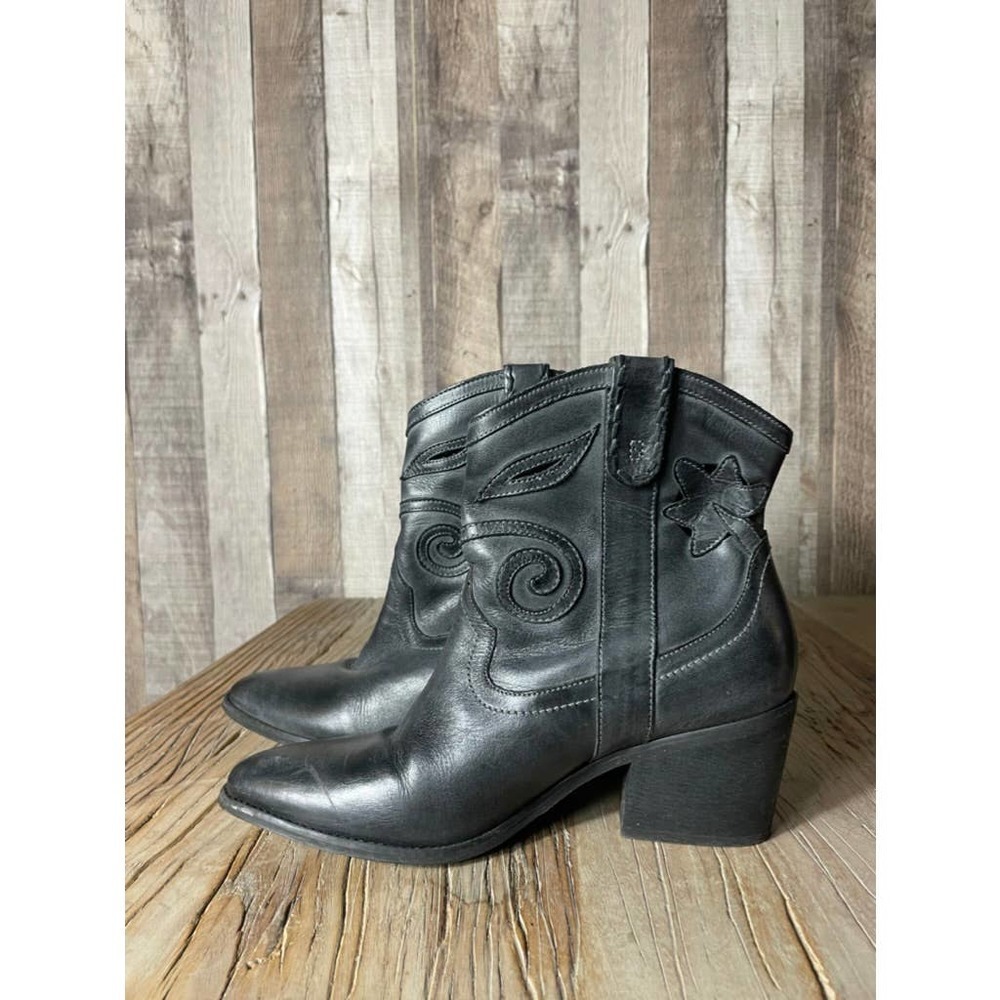 Carlos Santana Black Leather Western Ankle Boots
